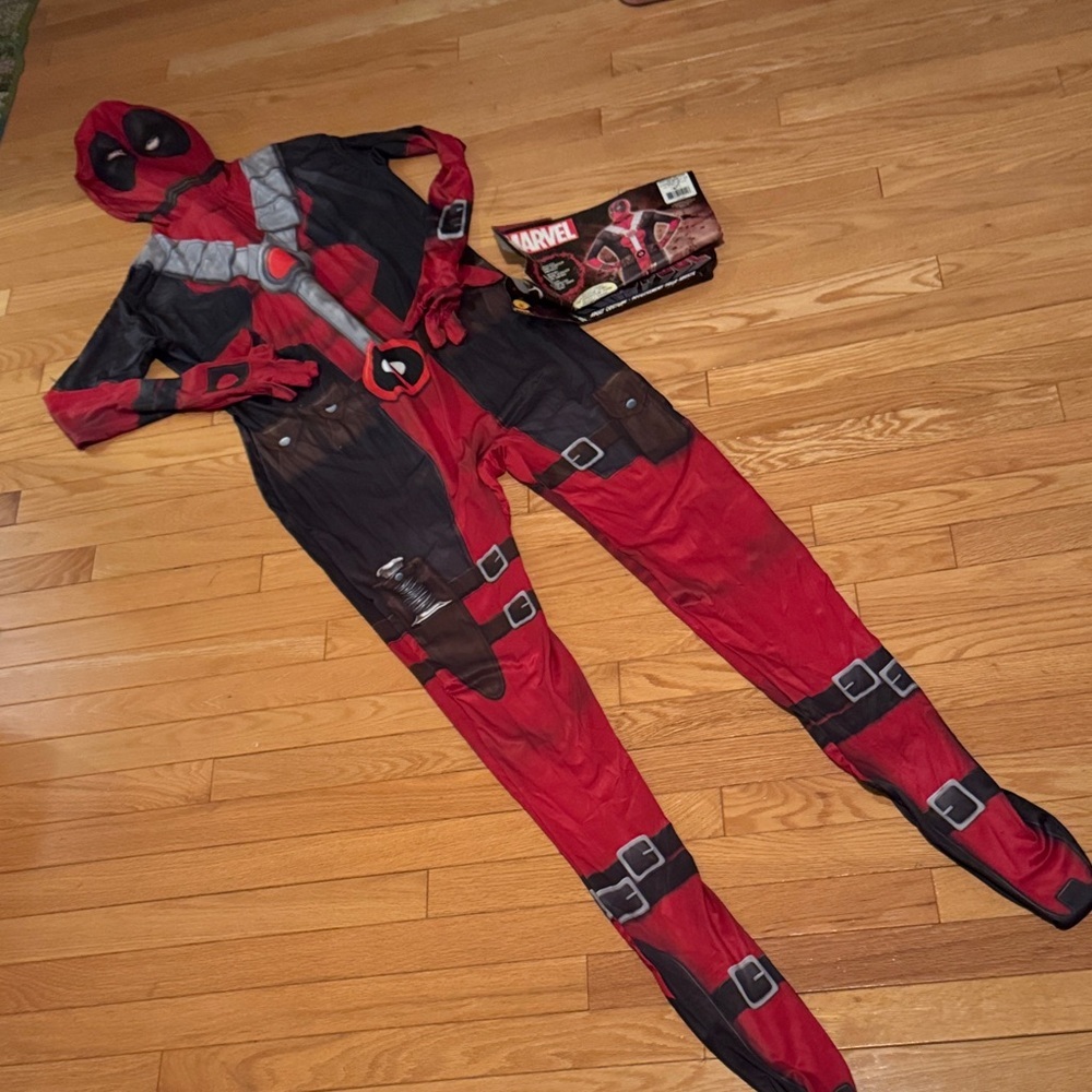 Marvel Deadpool Superhero Adult Halloween Costume
